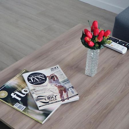 Spacious Modern Apartment Kisela Voda Skopje Luaran gambar