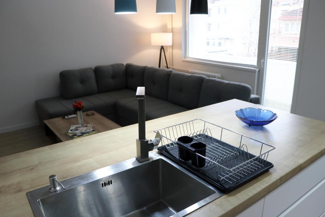 Spacious Modern Apartment Kisela Voda Skopje Luaran gambar